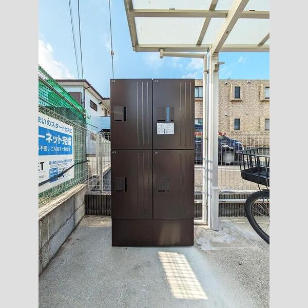 ラ ヴィ クレール 宅配ボックス