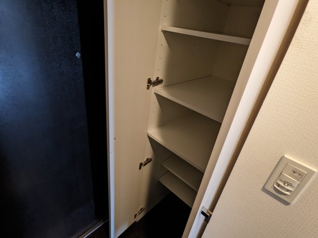リュクス千歳船橋 収納