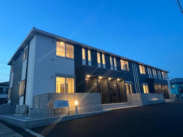 クレシア　-Crecia- 外観写真（夜）