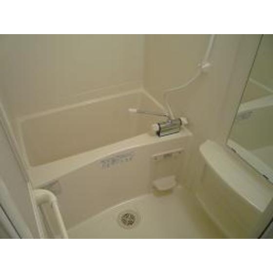 ブルークロス湘南403号室 内観