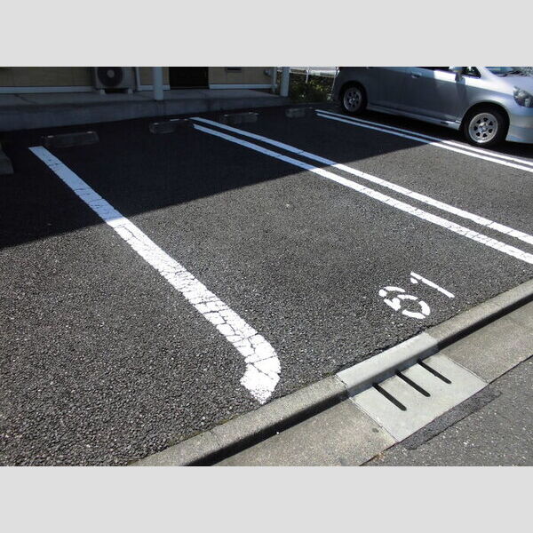 クレール四季彩の丘　七番館 駐車場