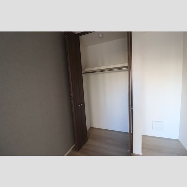 セレスティア白鳥109号室 クローゼット(洋室　約4.6帖)