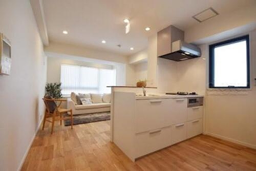 グランドメゾン王子 リビング（購入時広告掲載写真）