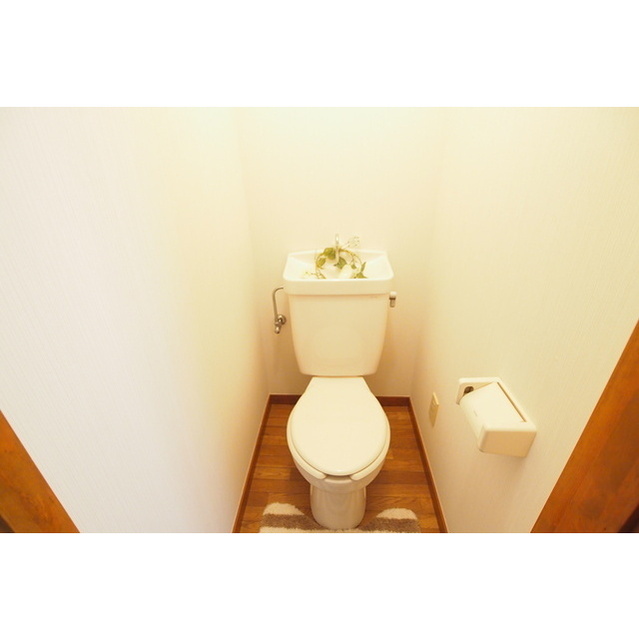 チェレステ松風 個室トイレでゆったりです