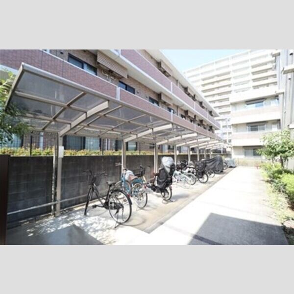 アローフィールド　B103号室 駐輪場