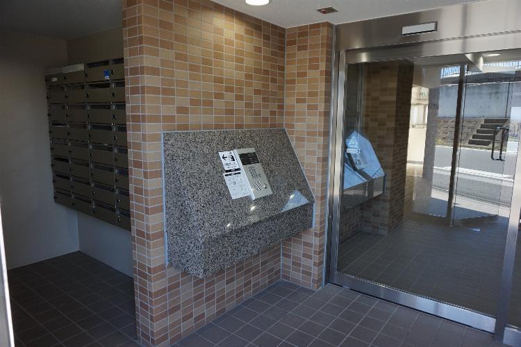 ベイサイド舞浜(K-138) エントランス