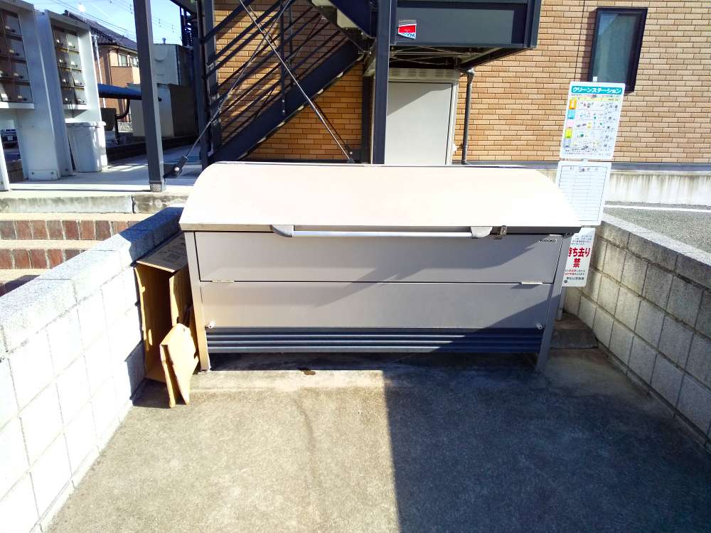 レオネクストオルフェーヴル シューズボックス