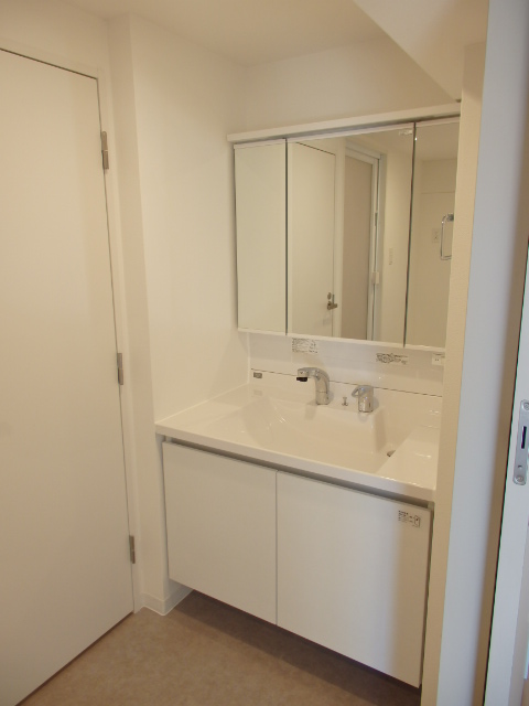 アールリエット三鷹302号室 洗面