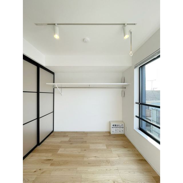 グランパセオ代々木上原0303号室 内観