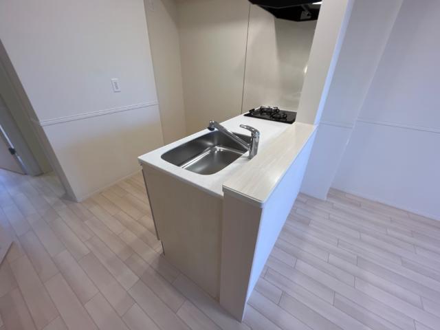 川口市大字道合字久保前　アパート新築工事202号室 キッチン（イメージ）