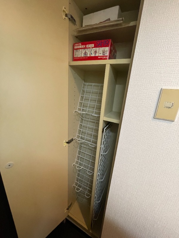 メゾンドリバージュ3階 収納