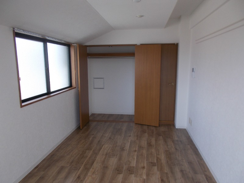 リバーサイドミエ4階 部屋その他