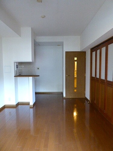 ライオンズステーションプラザ松戸 リビングダイニング　※前回募集時2022年11月の写真