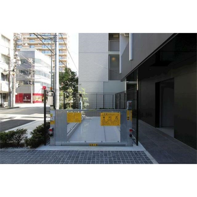 ベルグレード川崎AZ11階 駐車場