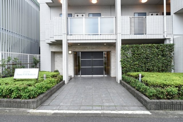 LE-LION　Toyosu　WISE　Residence5階 エントランス