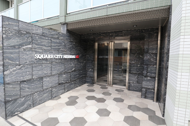 SQUARE　CITY　NISHIDAI　AZ エントランス