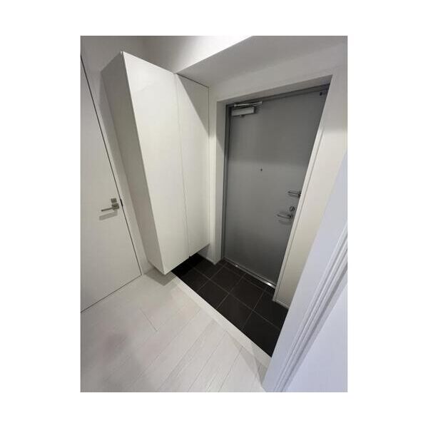 TAZ　Building 玄関