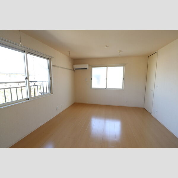 ヴァーチュー101号室 洋室