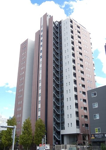 ライオンズ横浜新子安ハーバーコート 建物外観　別角度