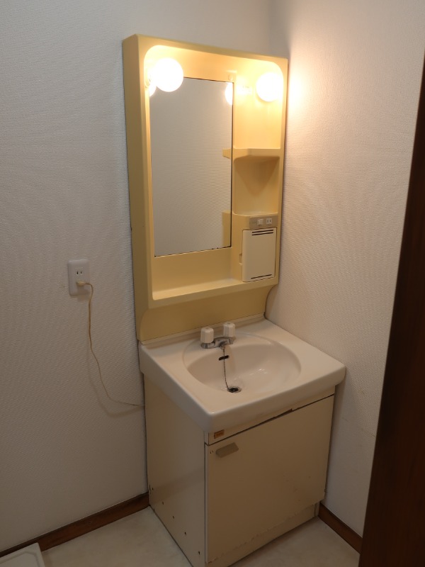 清水ヶ丘ハイツ1階 ※別部屋写真参照