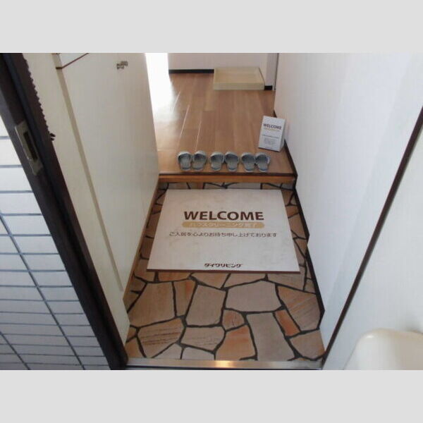 ラポール16301号室 玄関