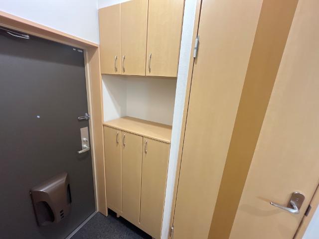 ルミナスハイム106号室 下駄箱