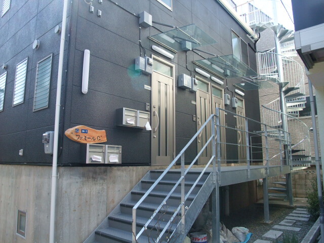 ファミールＧ エントランス