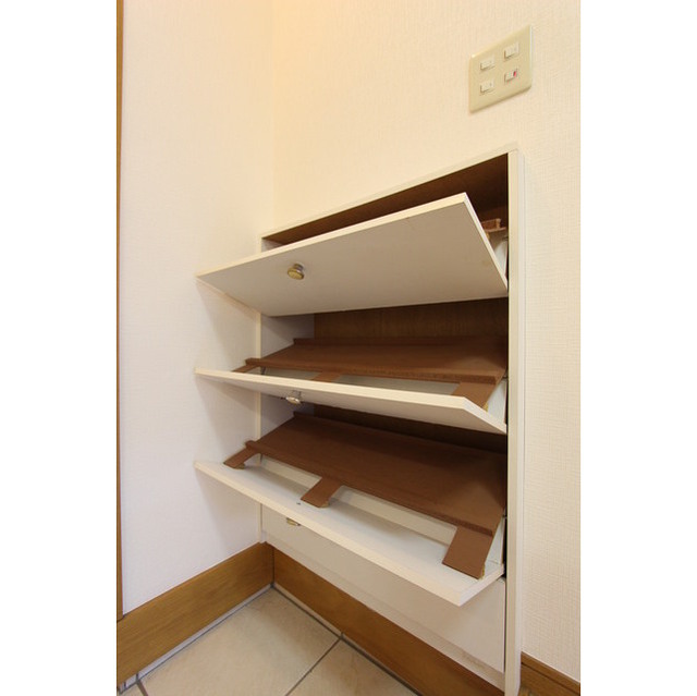 シュクレ102号室 シューズＢＯＸ