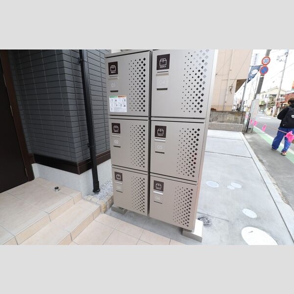 ウィングランデ 宅配ボックス