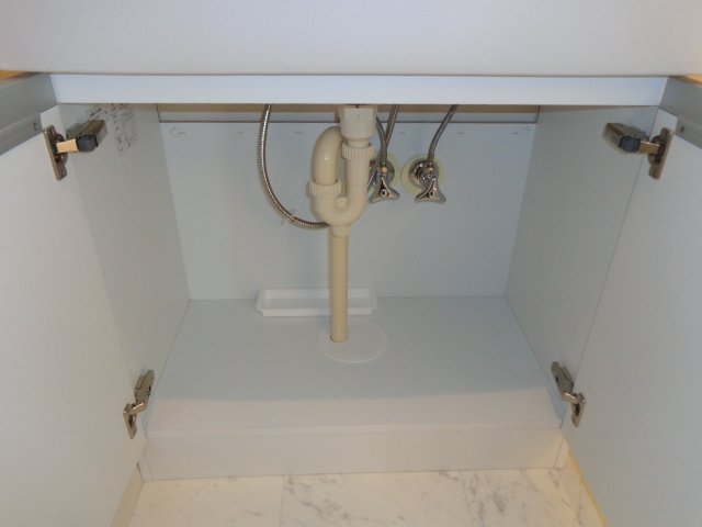 ヴィラージュ弐番館 化粧台棚