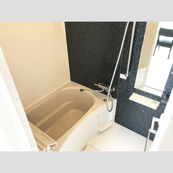 ロイジェントパークス四ツ谷1301号室 お風呂