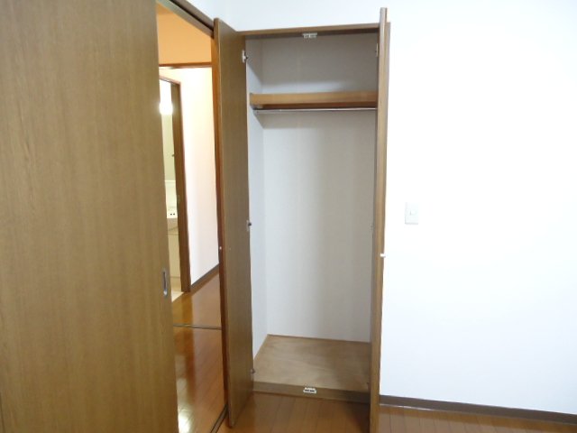 ウイング福寿館 洋室収納