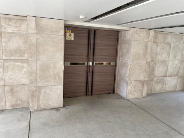 スプレスター志村坂上 エントランス