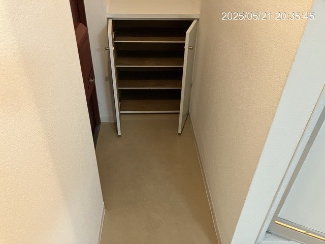 マリオン鶯谷第２ 靴入