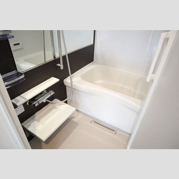 パルナシウス301号室 浴室換気乾燥機付きお風呂