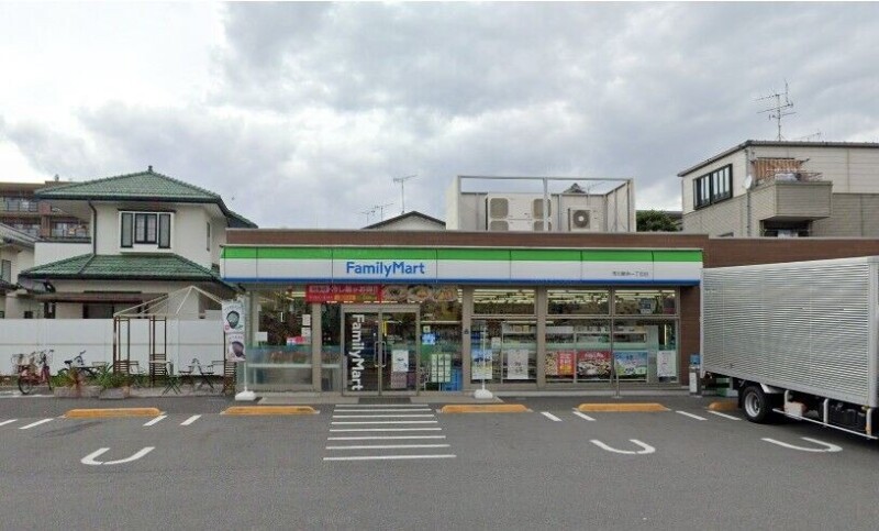 ローズアパート(Q-054C)1階 ファミリーマート市川新井一丁目店