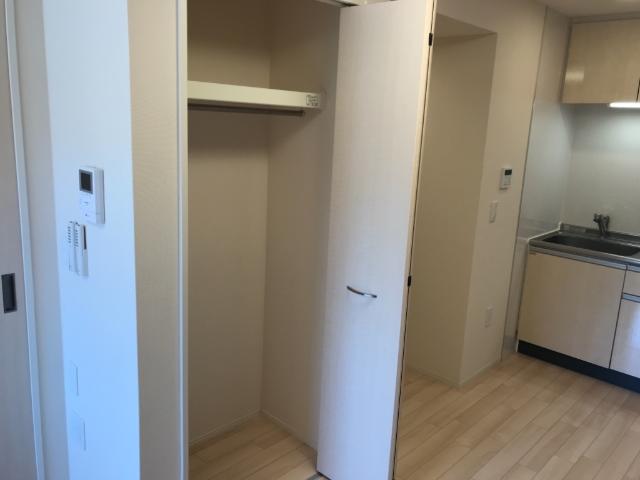 コンフォールK102号室 クローゼット