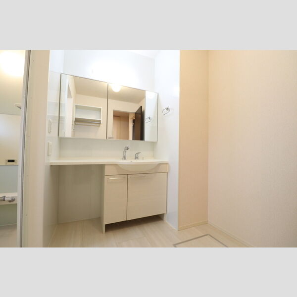 匠乃館　E ワイド洗髪洗面化粧台