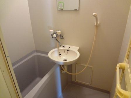 レオパレスシンフォニー成東101号室 浴室乾燥機付き