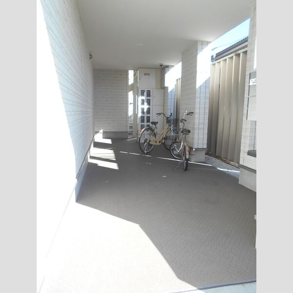 ウイング矢川 駐輪場