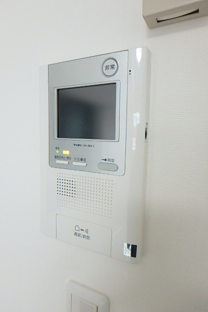 ガーラ・ステーション横浜反町7階 こまごまとしたものを収納できそうですね