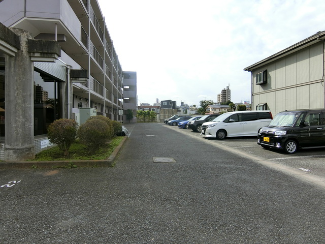 ドミールピア0407号室 駐車場