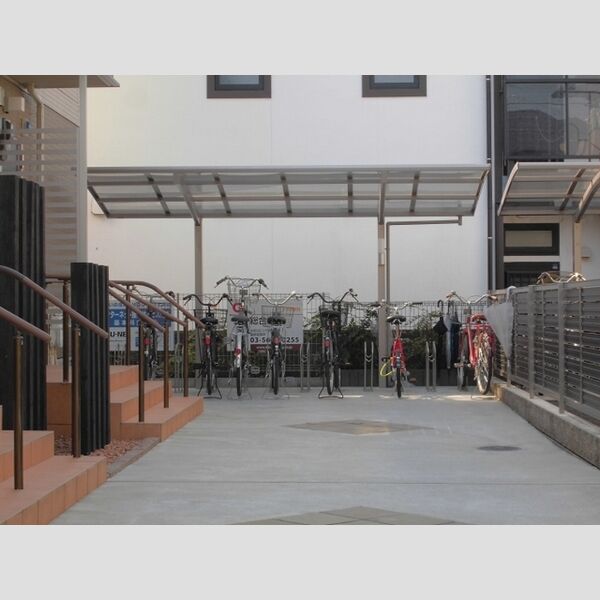 フォルテーヌⅤ 駐輪場