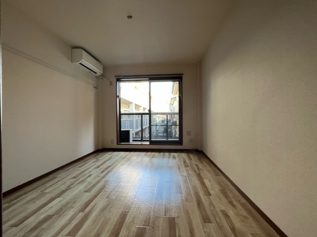 コゥジィーコート綱島0205号室 リビング