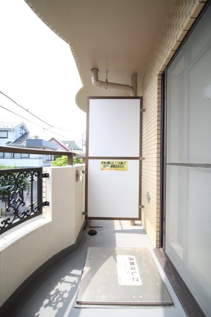 ハイタウン明大前2階 バルコニー