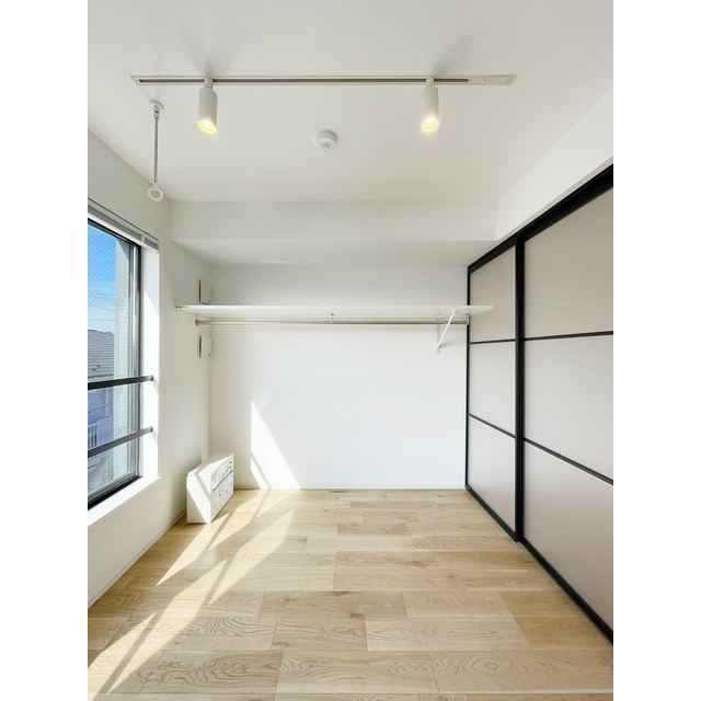 グランパセオ代々木上原0302号室 内観