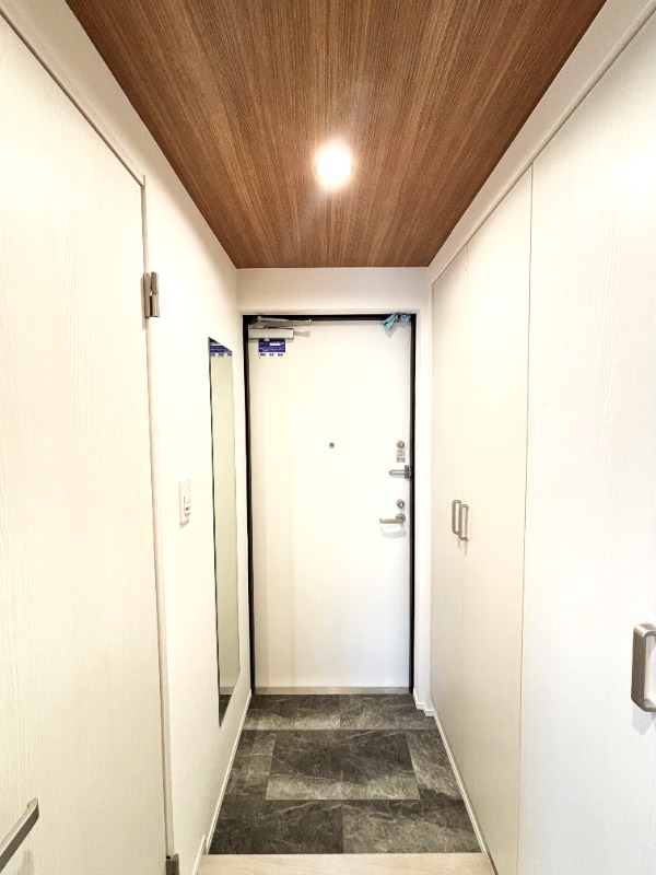 レジディア杉並方南町5階 玄関