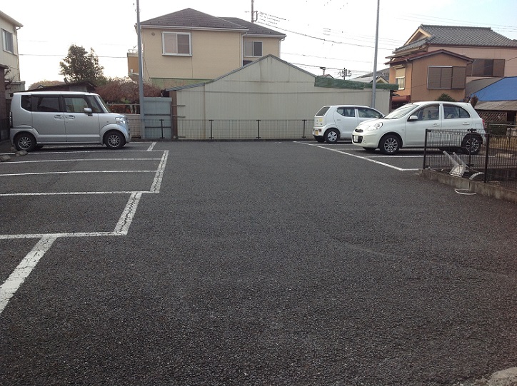 レオパレスエルピス102号室 駐輪場付き