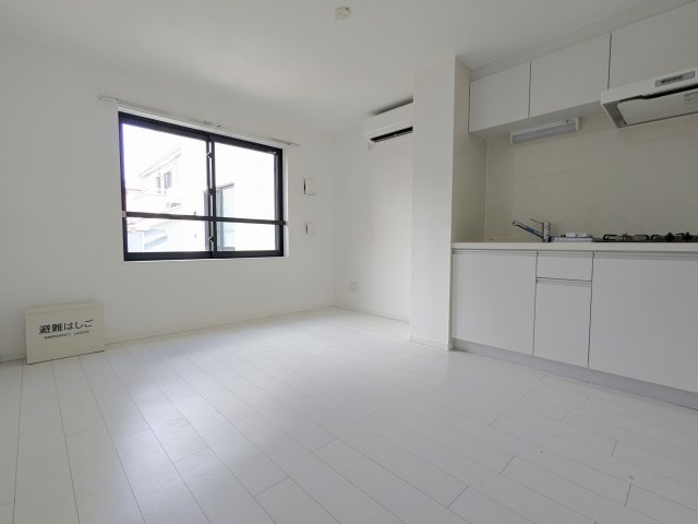 エルファーロ目黒Ⅰ0101号室 リビング