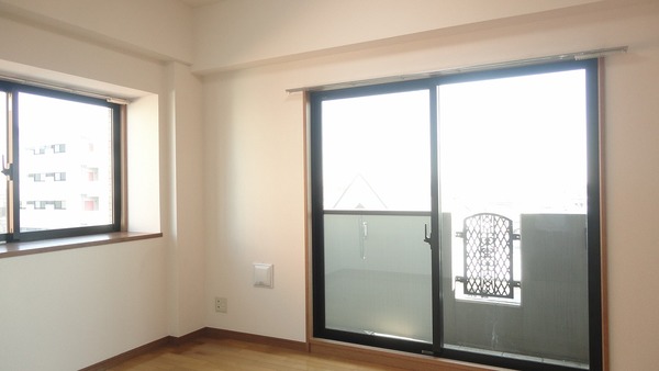 エスコート中野大和町 リビング